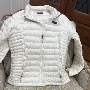 Patagonia Women's White Puffer Jacket